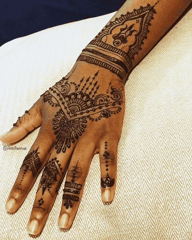 Fascinating Pune Henna Design