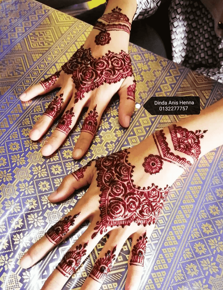 Ravishing Pune Henna Design