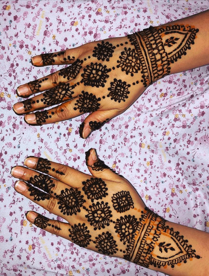 Awesome Quetta Henna Design