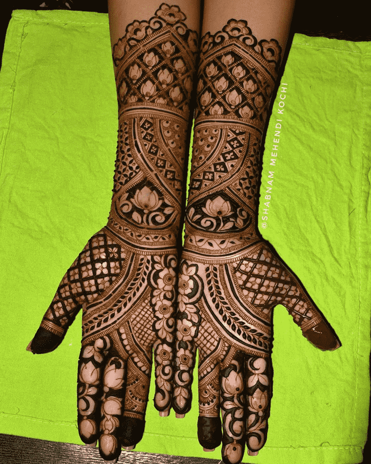 Delightful Rajasthani Henna Design