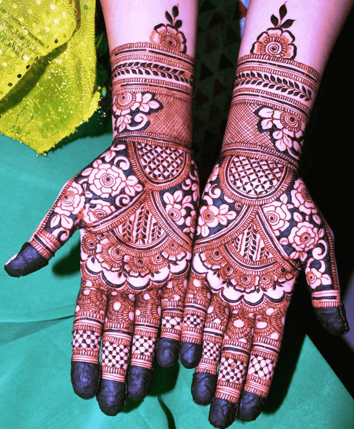 Exquisite Rajasthani Henna Design