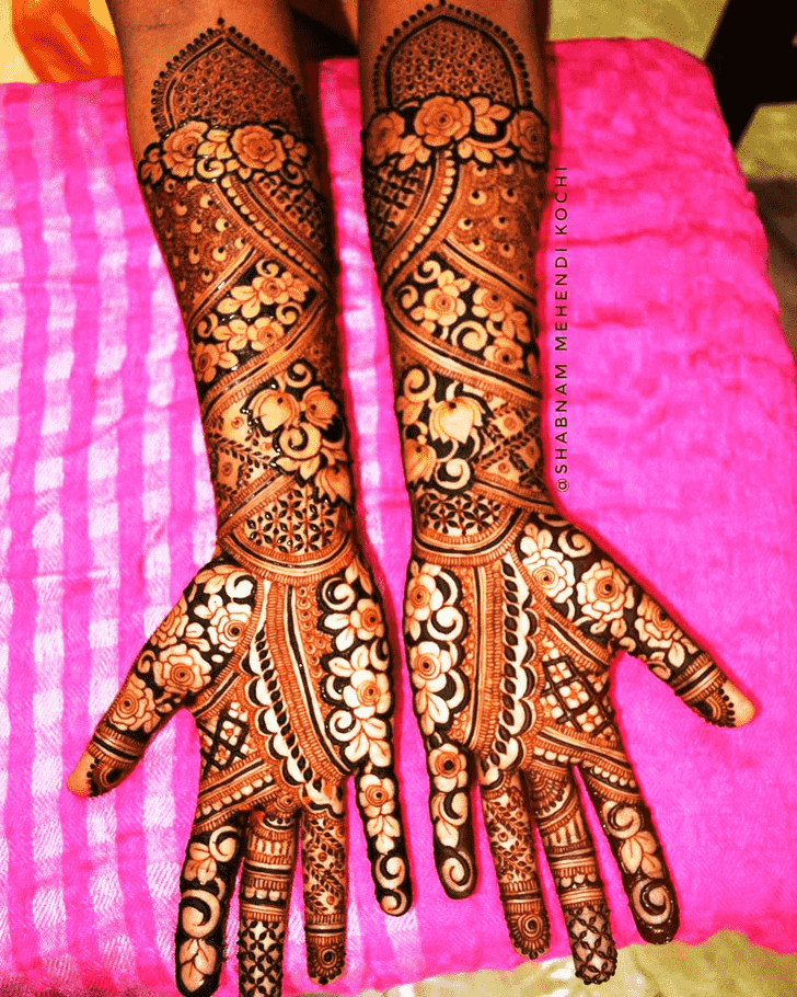 Gorgeous Rajasthani Henna Design