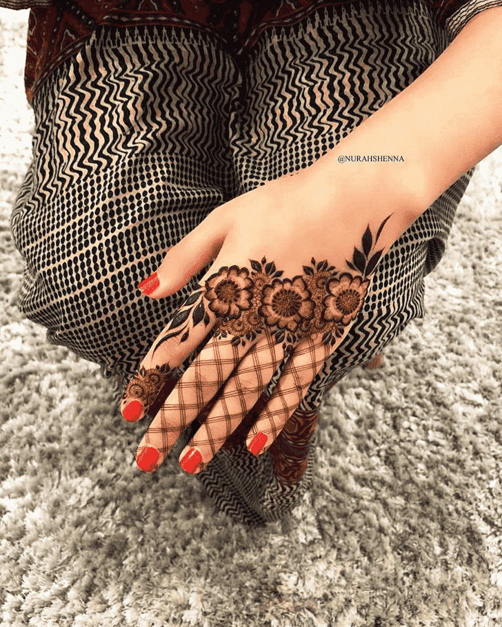 Magnetic Rajasthani Henna Design