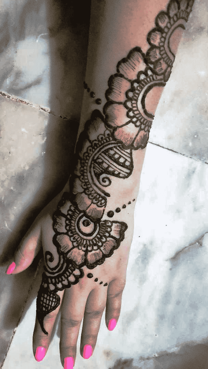 Mesmeric Rajasthani Henna Design