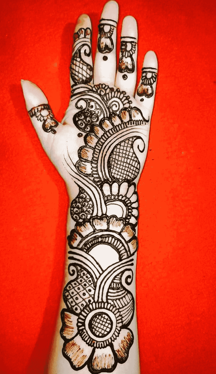 Pretty Rajasthani Henna Design