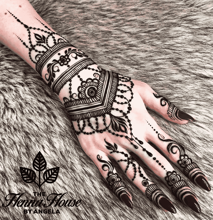 Refined Rajasthani Henna Design