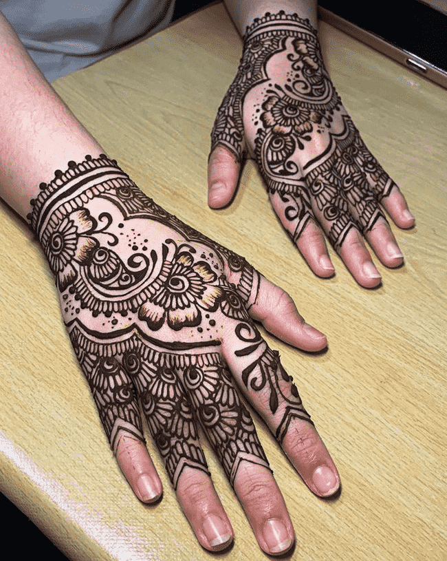 Enticing Rajkot Henna Design