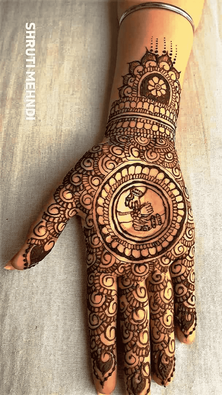 Inviting Rakhi Special Henna Design