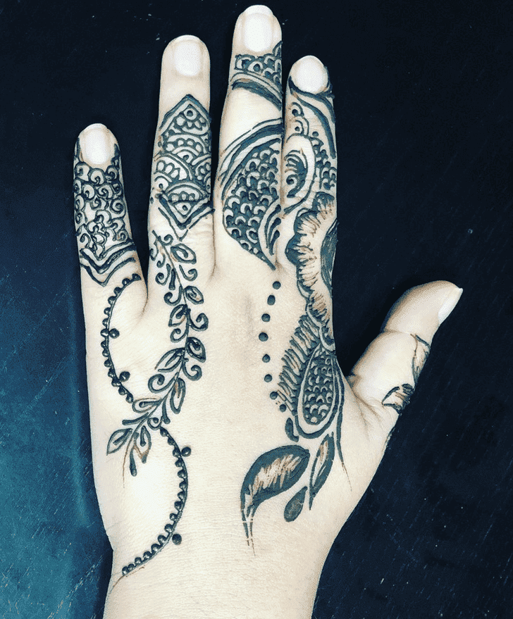 Ideal Raksha Bandhan Henna Design on Back Hand