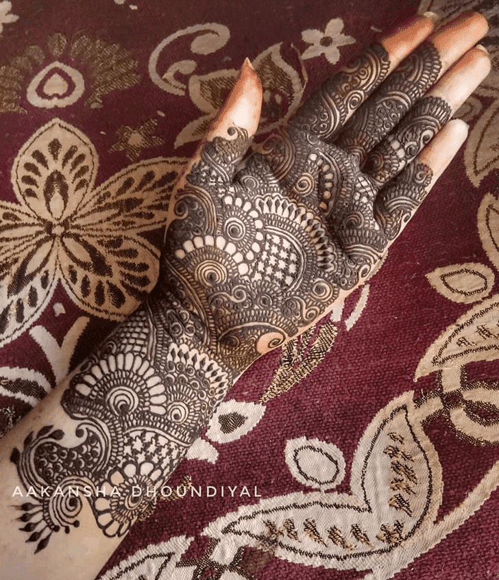 Resplendent Raksha Bandhan Henna Design on Back Hand
