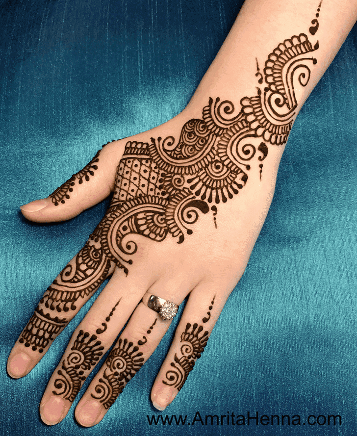 Well-Formed Raksha Bandhan Henna Design