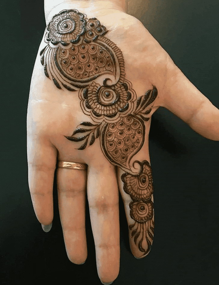 Appealing Ranchi Henna Design