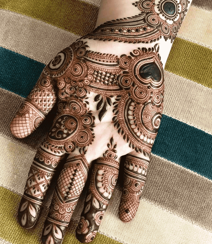 Adorable Rawalpindi Henna Design