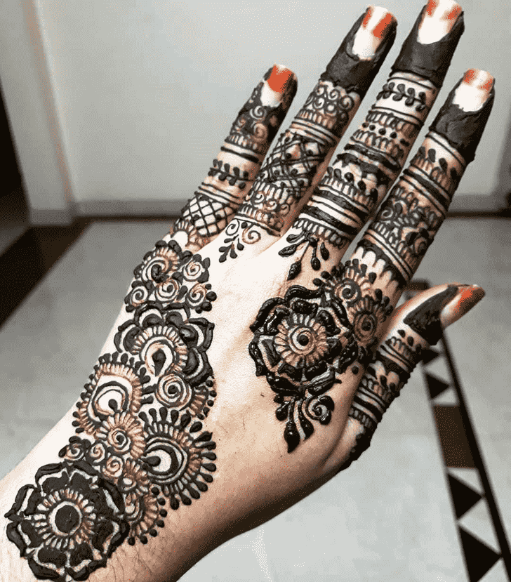 Elegant Rawalpindi Henna Design