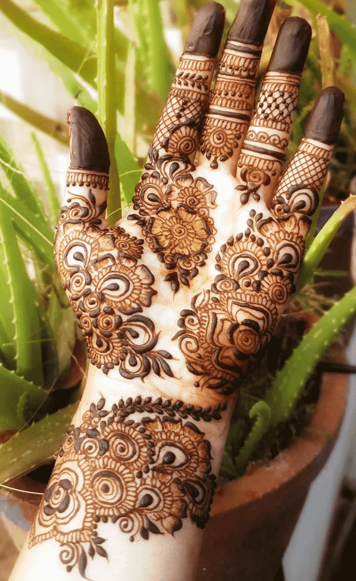 Excellent Rawalpindi Henna Design
