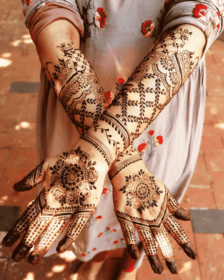Exquisite Rawalpindi Henna Design