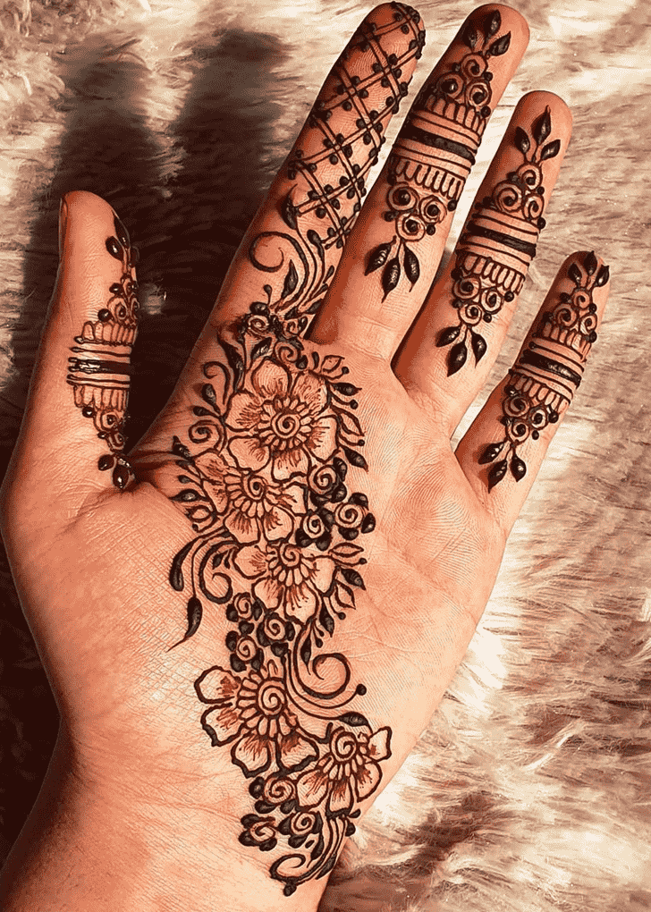Graceful Rawalpindi Henna Design