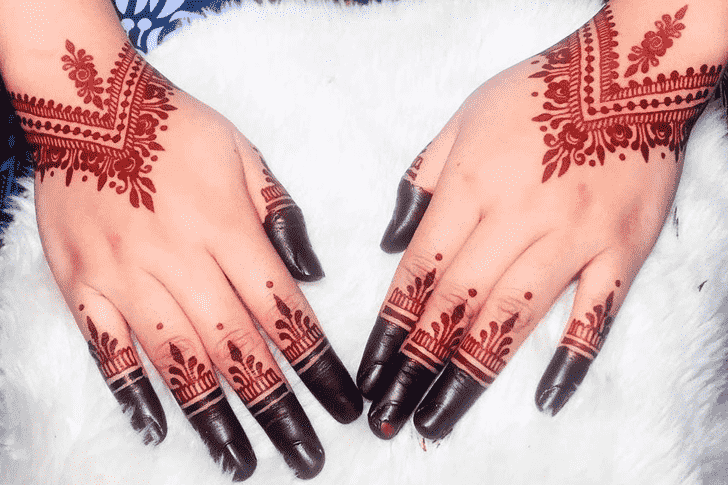 Shapely Red Henna Design