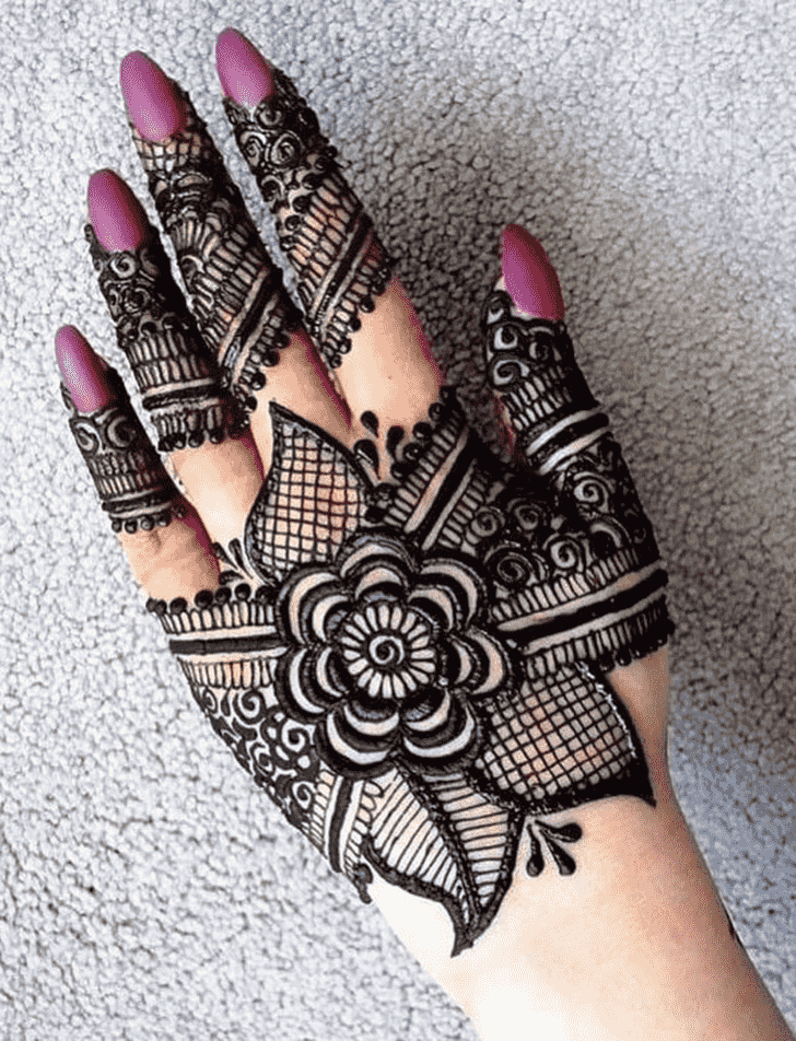 Enticing Reverse Henna Design