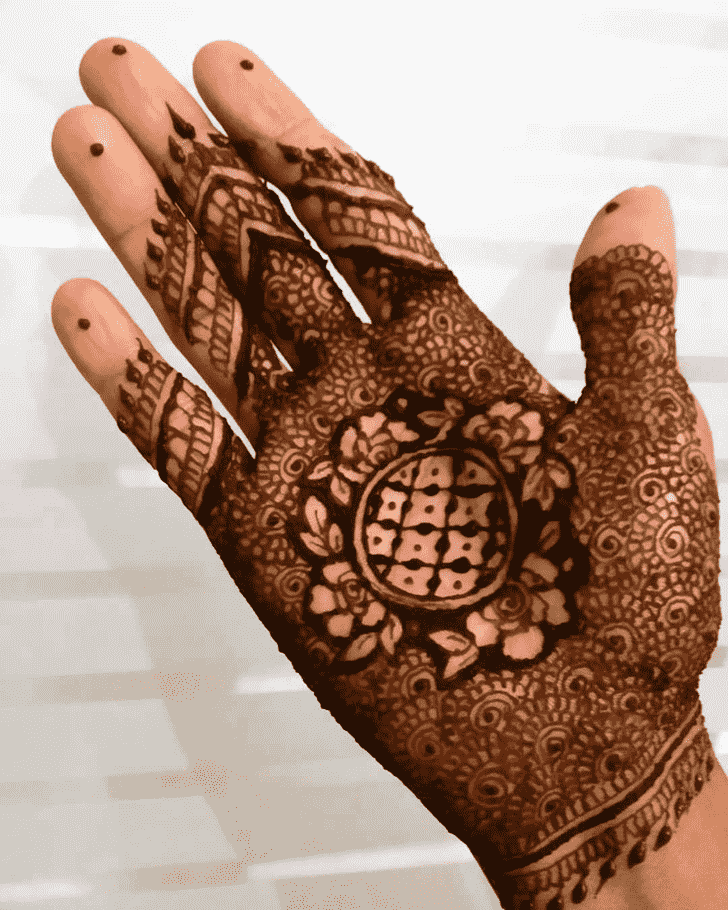 Ravishing Right Hand Henna design