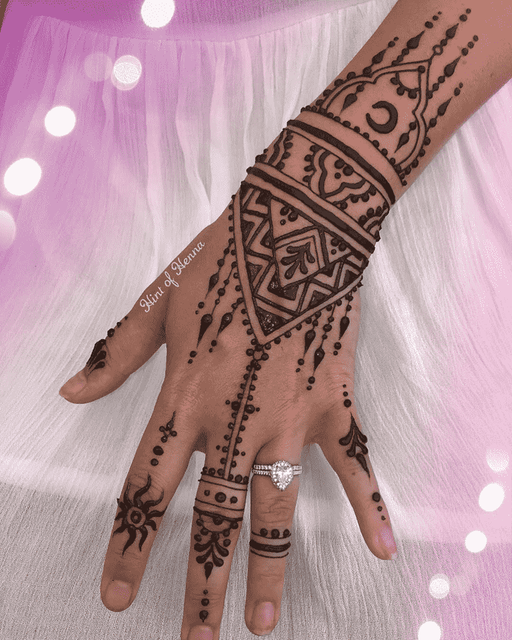 Delightful Ring Henna Design