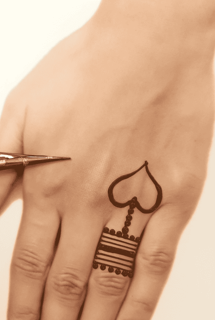 Fine Ring Henna Design