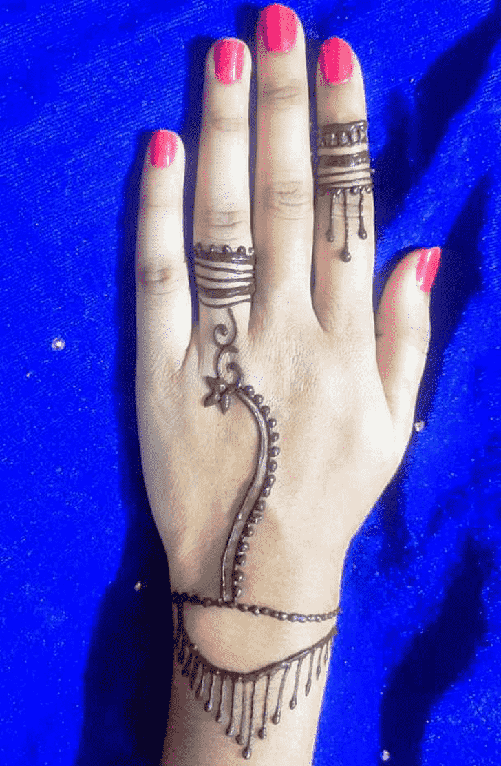 Inviting Ring Henna Design