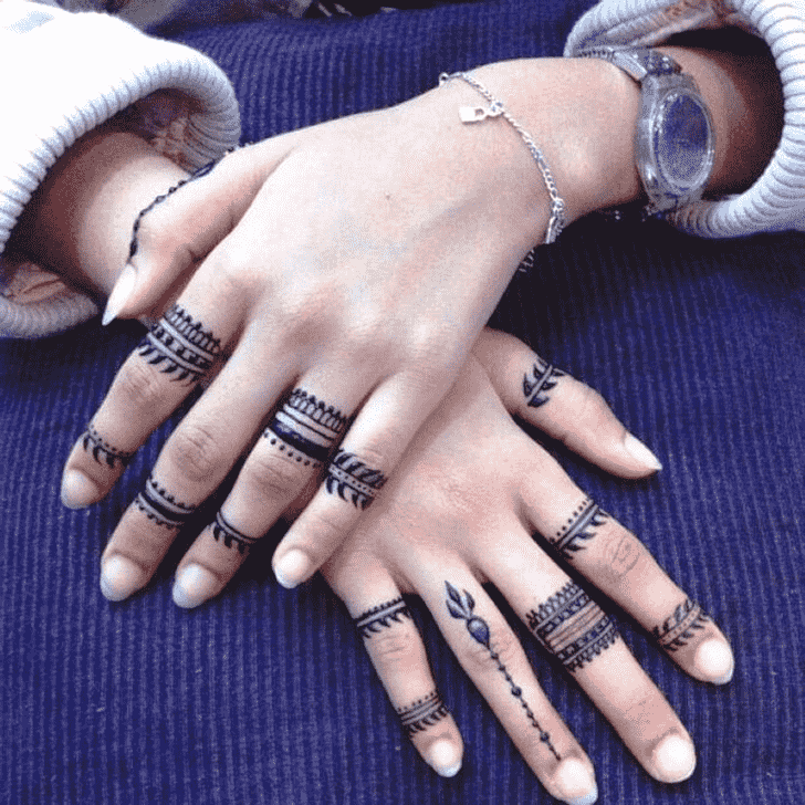 Ravishing Ring Henna Design