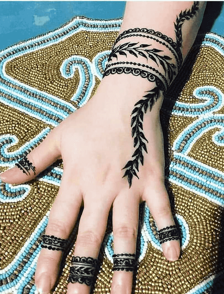 Bewitching Rishikesh Henna Design