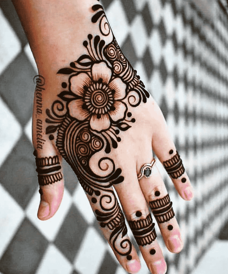 Ideal Rishikesh Henna Design