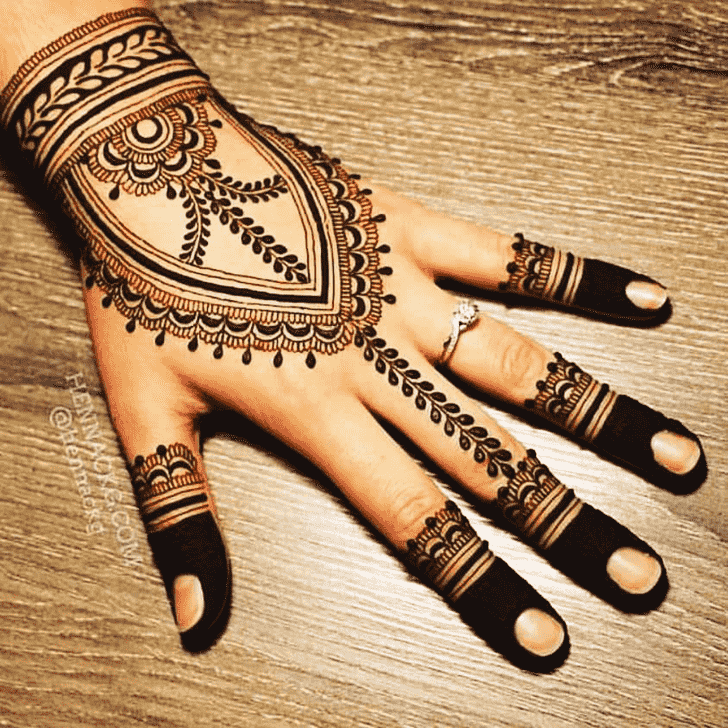Mesmeric Rishikesh Henna Design