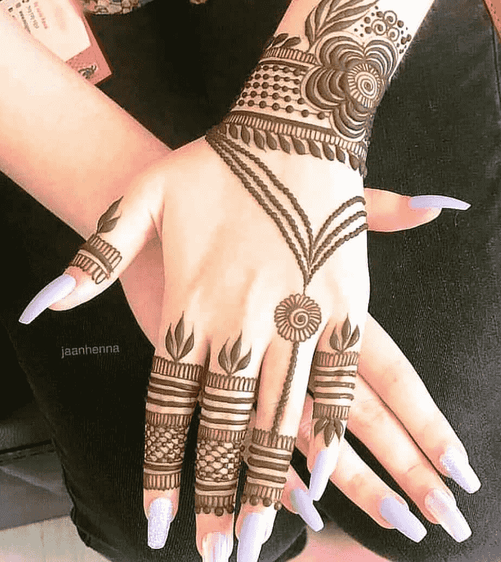 Pretty Rishikesh Henna Design