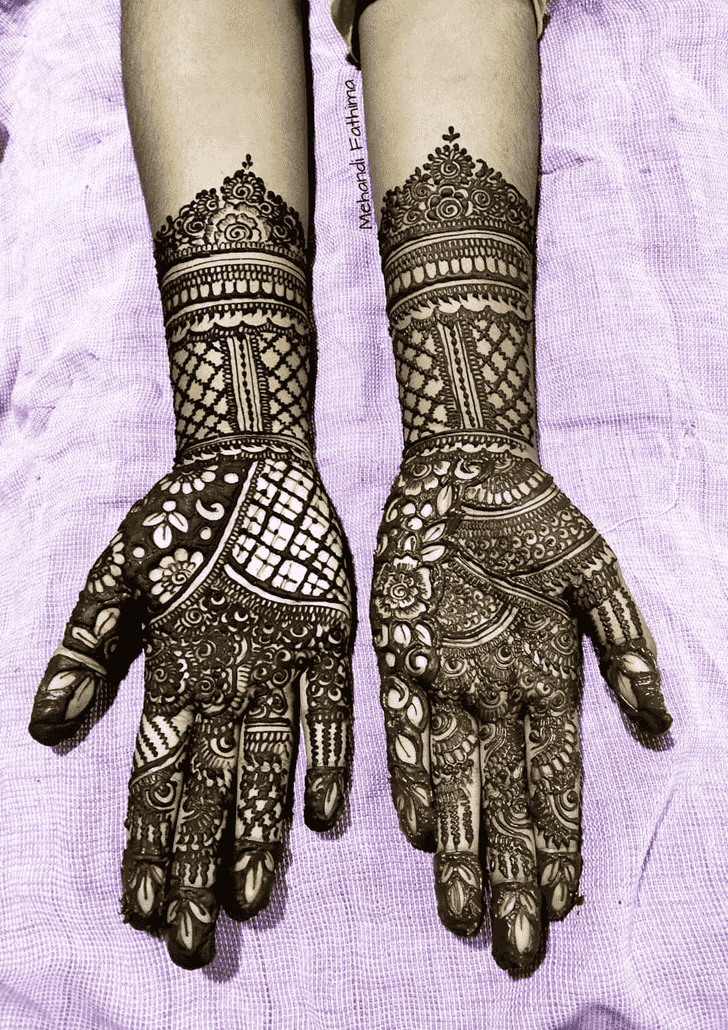 Comely Romantic Henna design