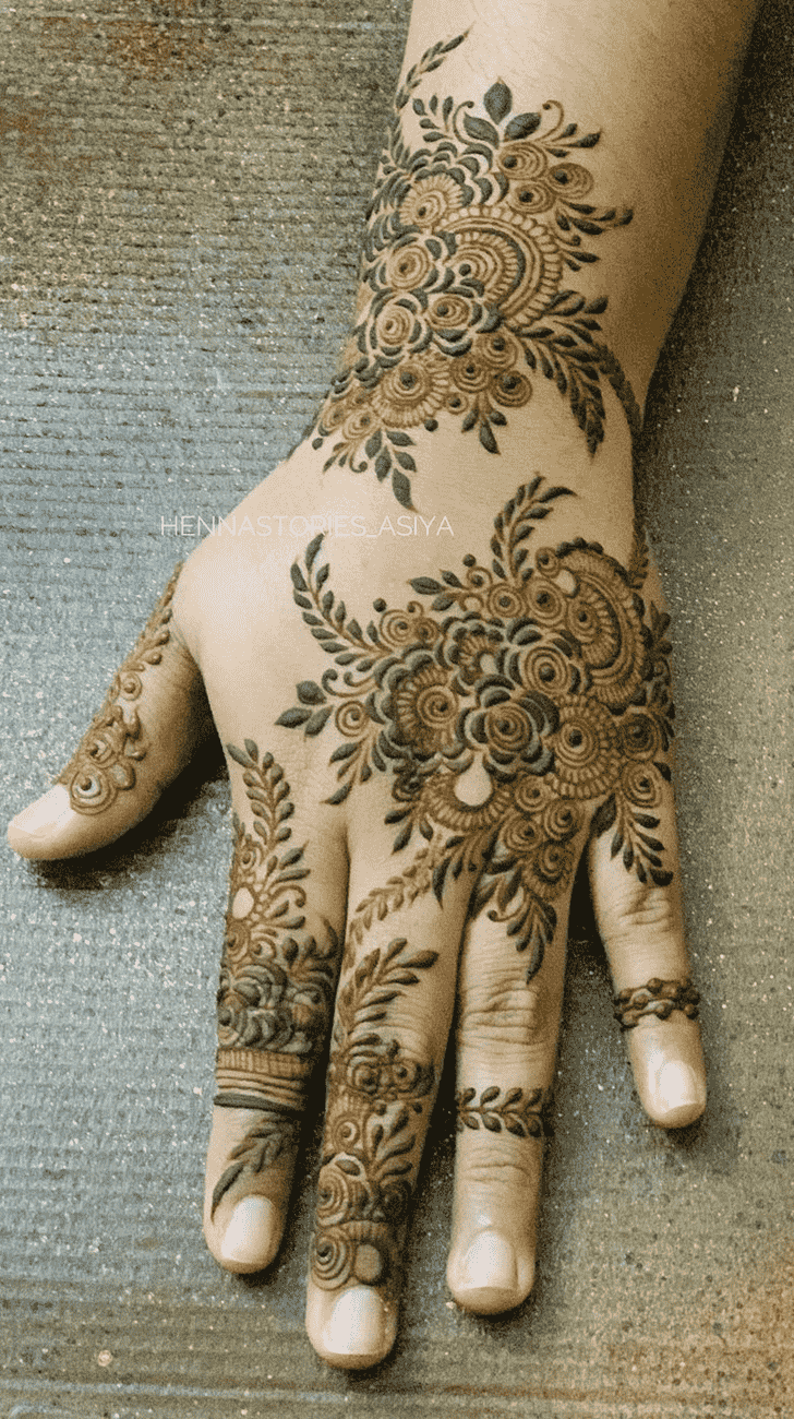 Grand Romantic Henna design