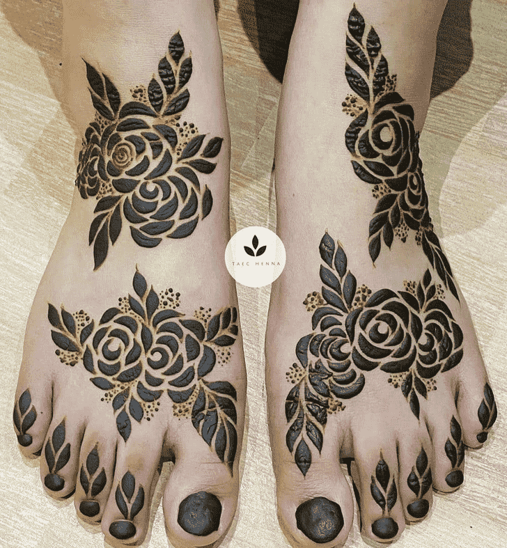 Romantic Henna design