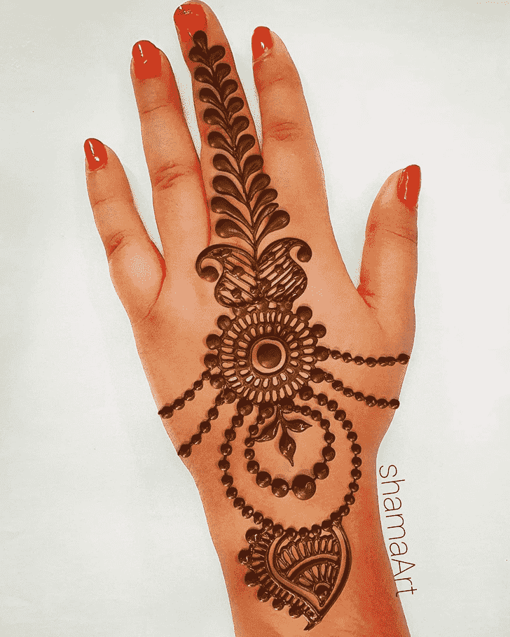 Resplendent Romantic Henna design