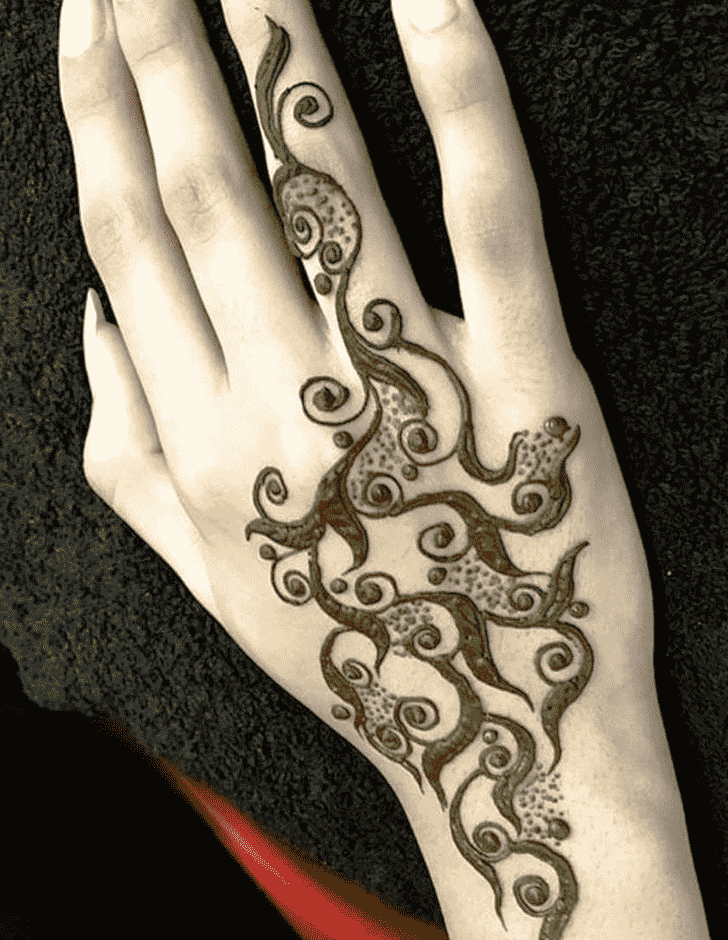 Enthralling Rome Henna Design