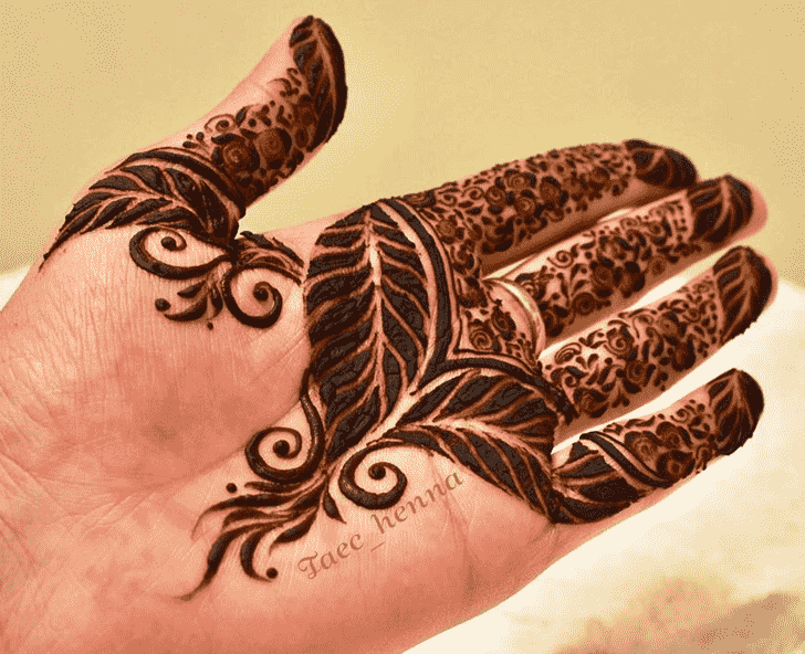 Fetching Rome Henna Design