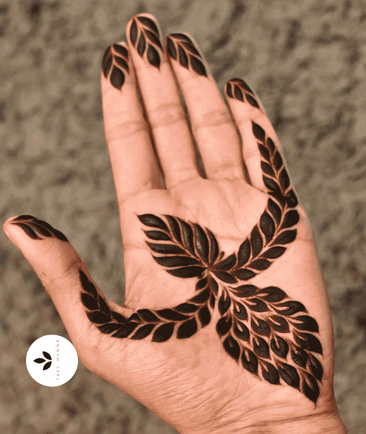 Shapely Rome Henna Design