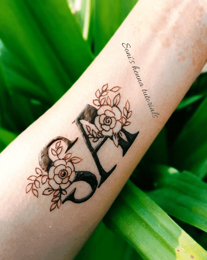 Alluring Roses Henna Design