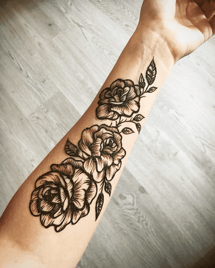 Fascinating Roses Henna Design