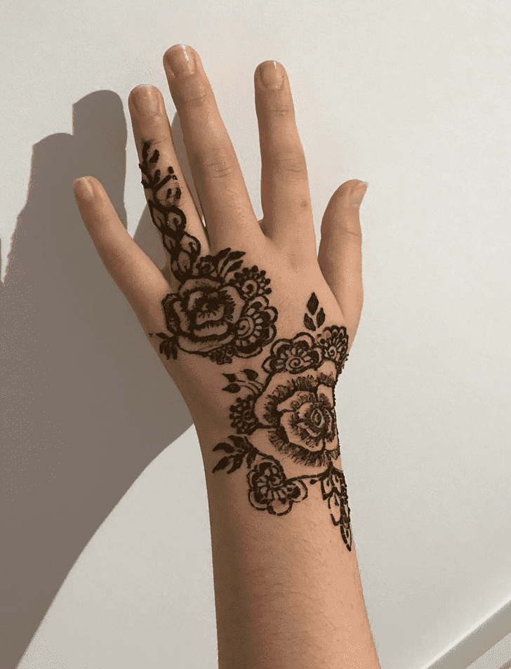 Fine Roses Henna Design