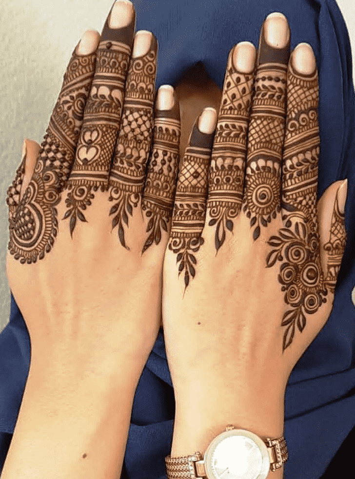 Resplendent Royal Finger Henna Design