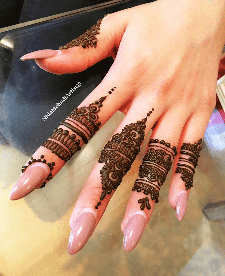 Wonderful Royal Finger Mehndi Design