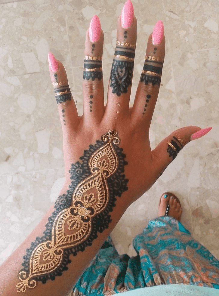 Classy Royal Henna Design