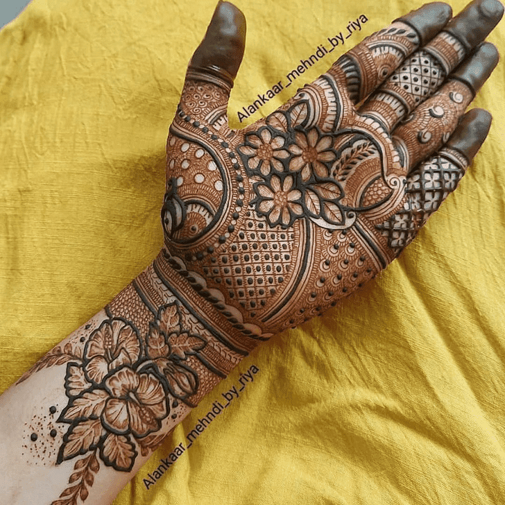 Fine Royal Henna Design