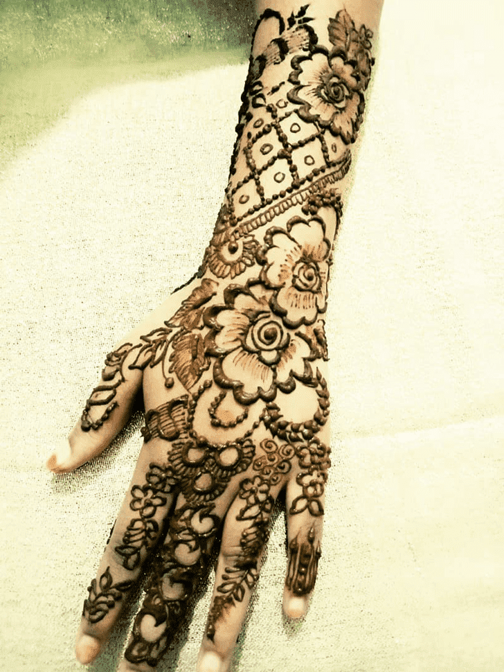 Mesmeric Royal Henna Design