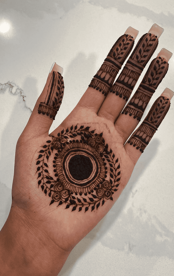 Alluring Russian Henna Design