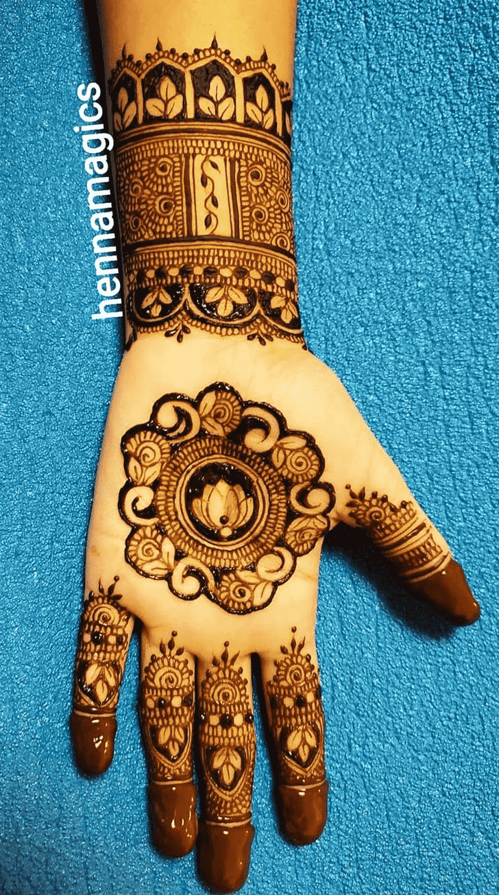 Comely Sankranti Henna Design
