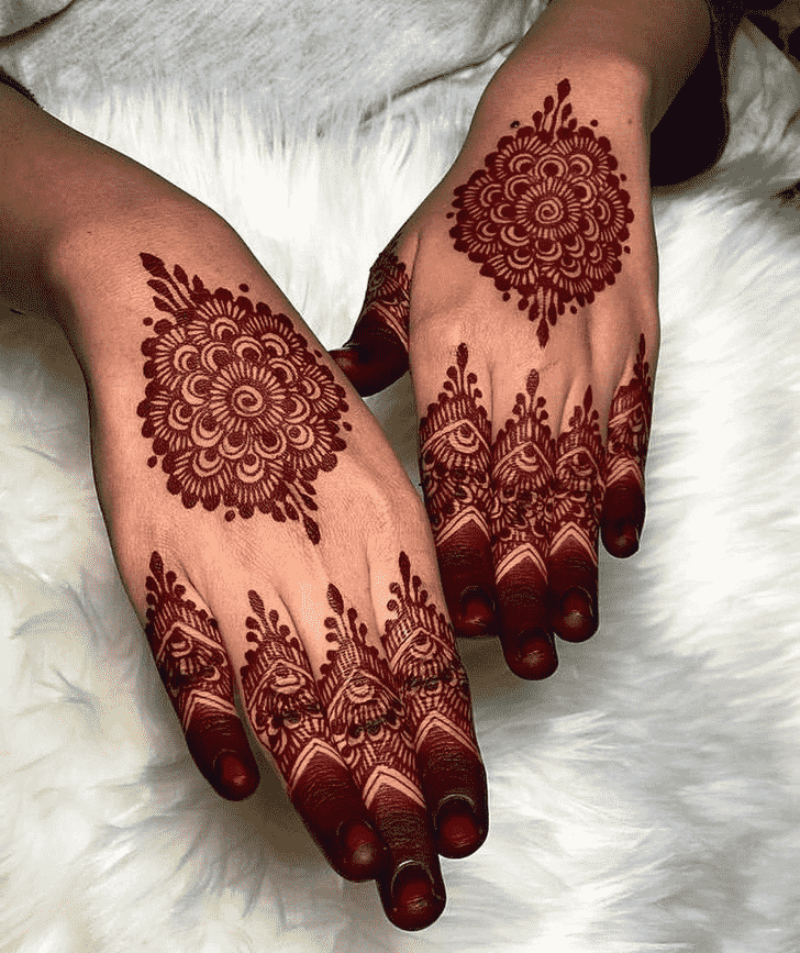 Elegant Sankranti Henna Design